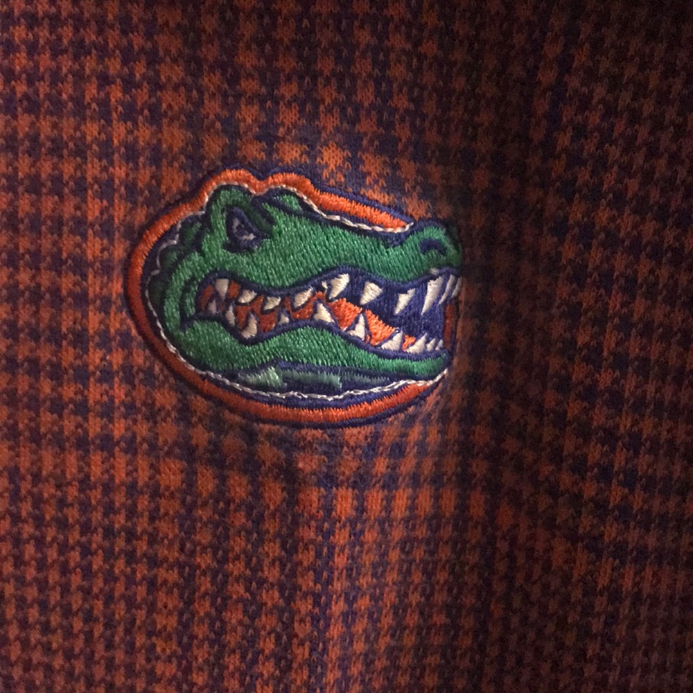 Polo - Picture 2 of 2